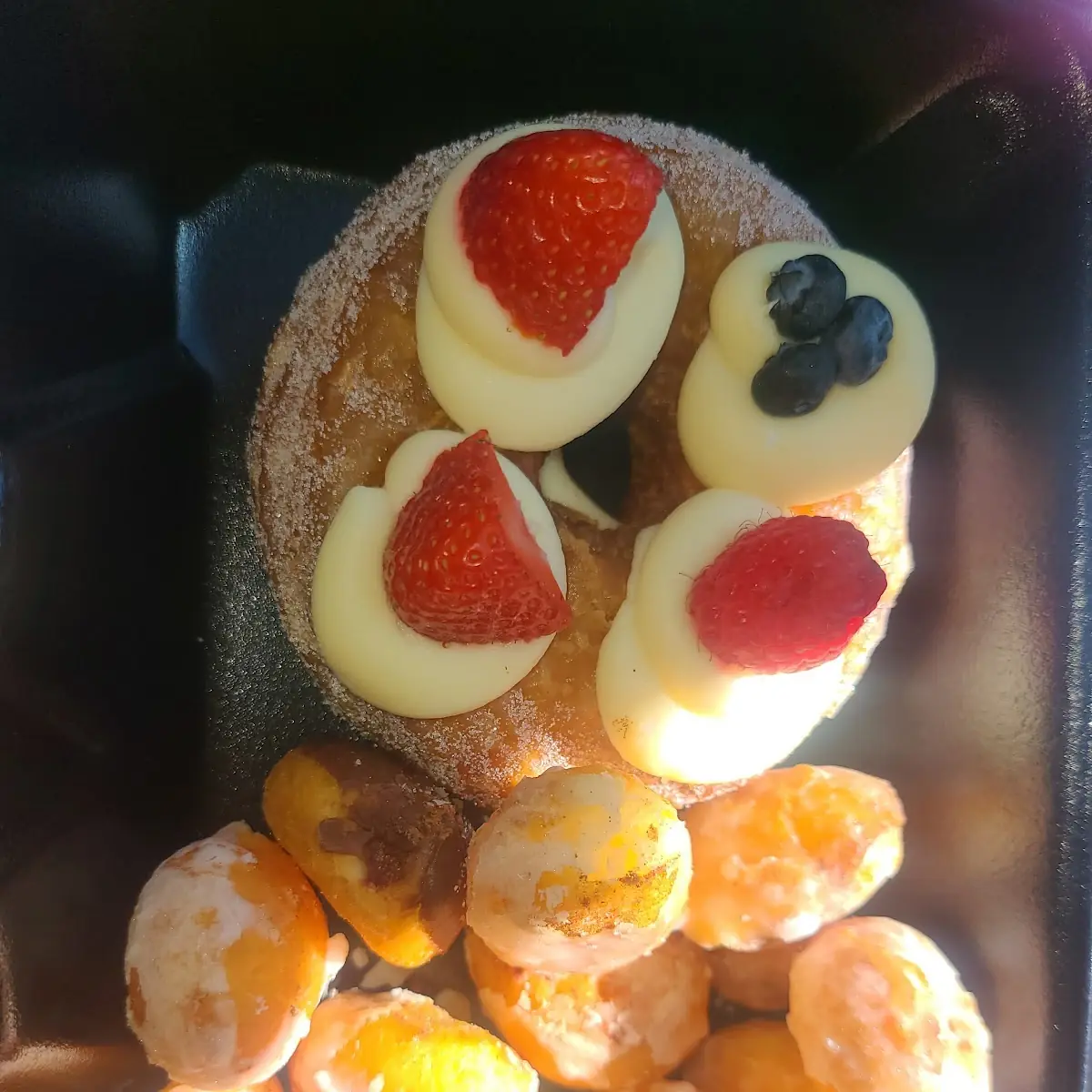 Cronut and Doughnut Holes