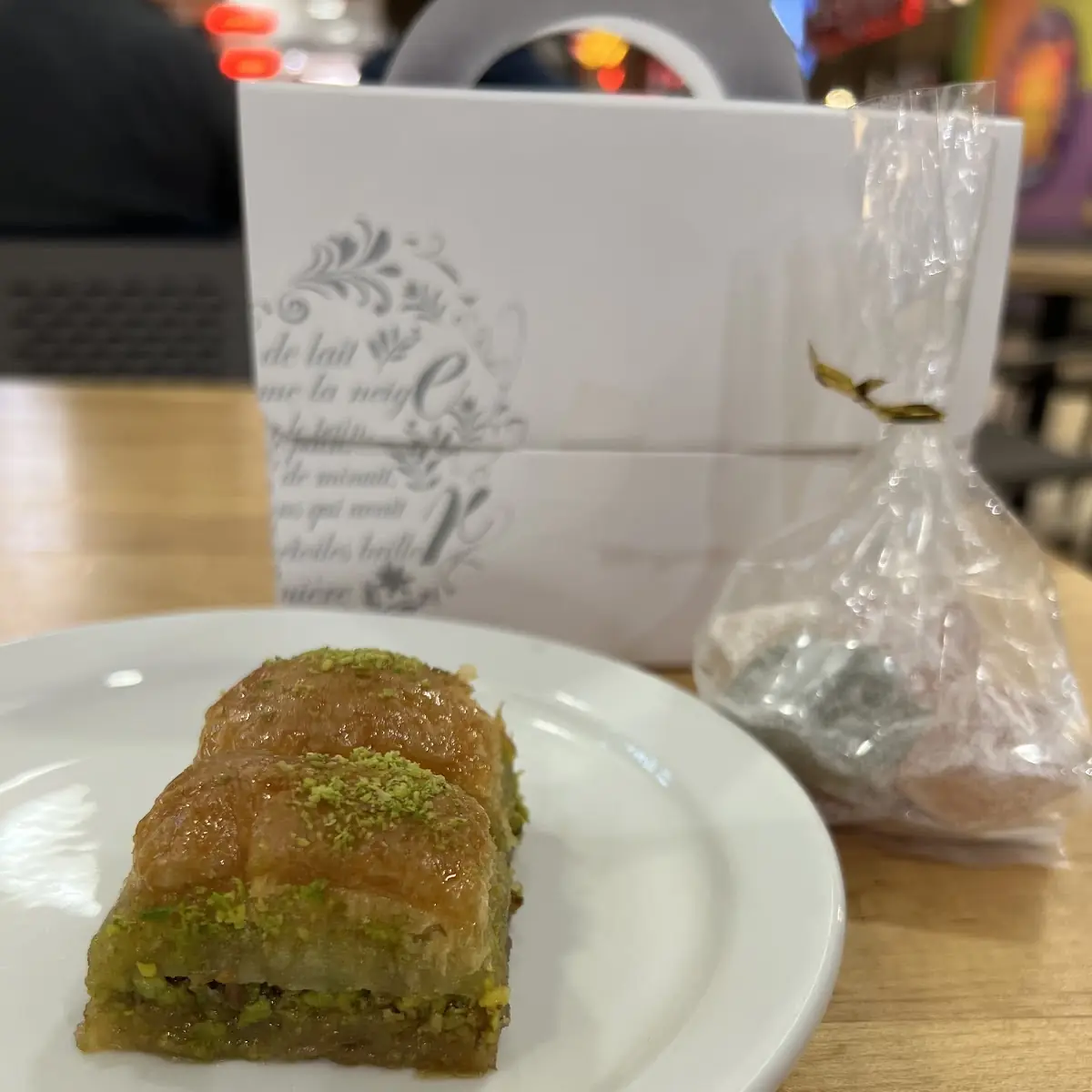 Authentic Pistachio Baklava (2 pcs)