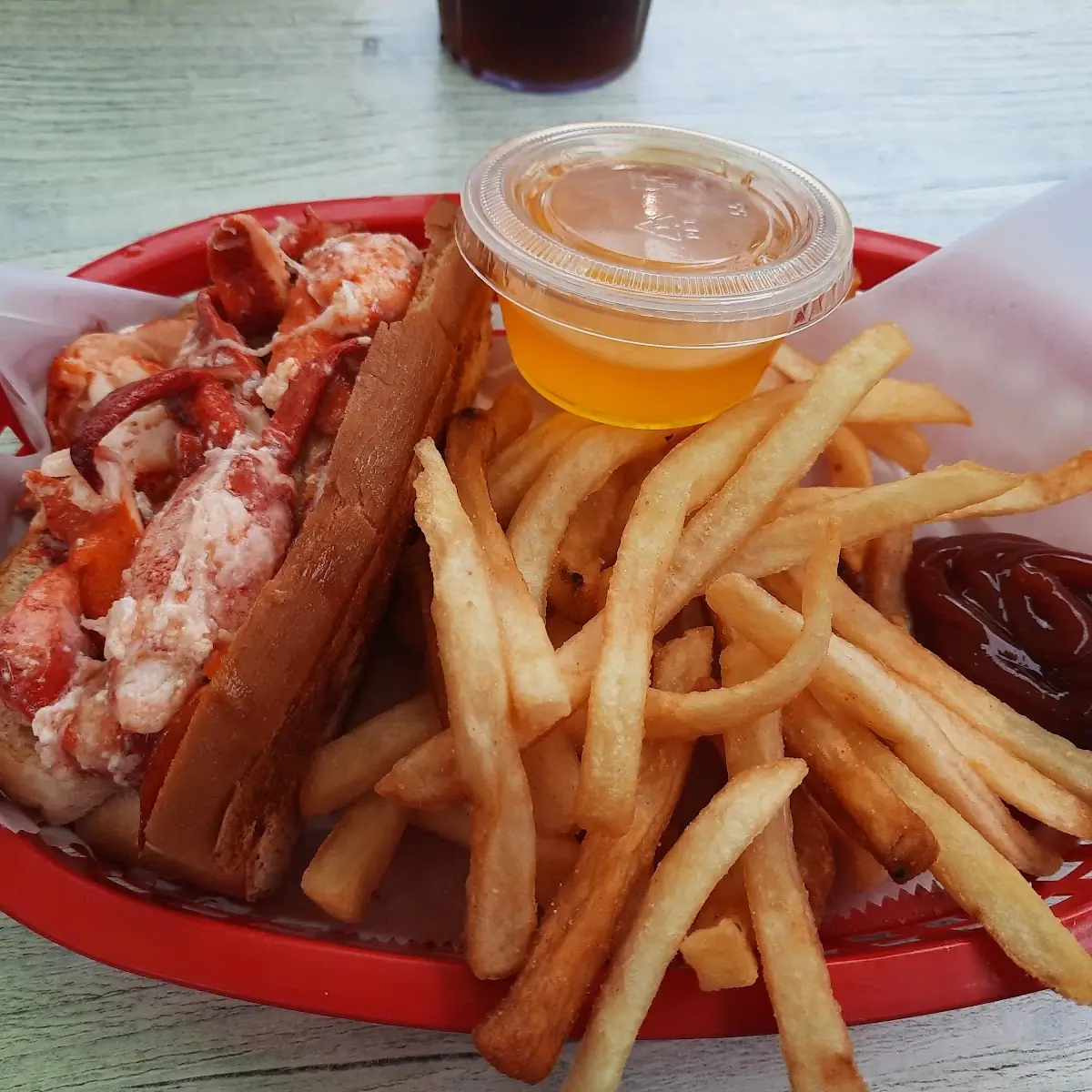 Hot Butter Lobster Roll