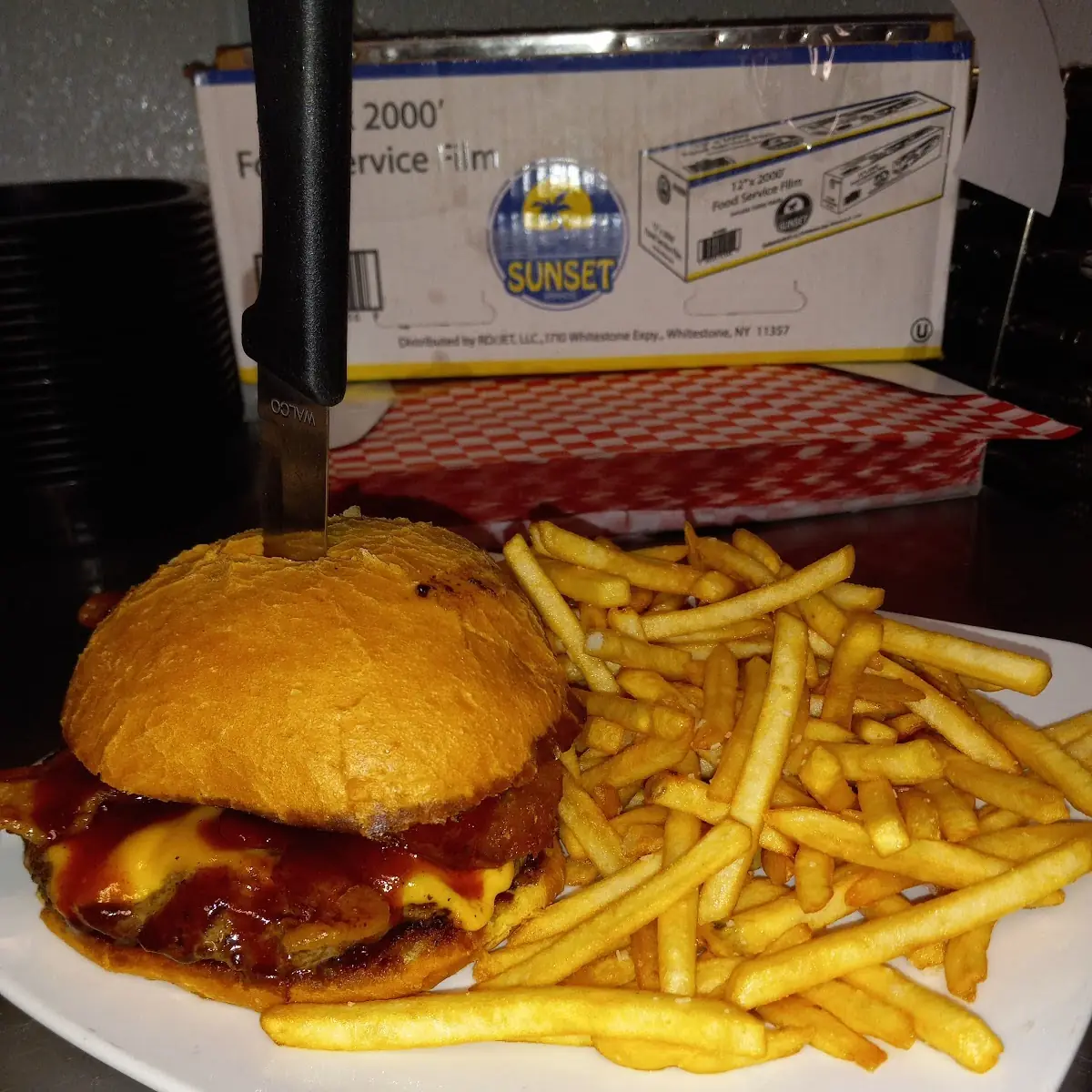 BBQ Bacon Cheeseburger & Fries