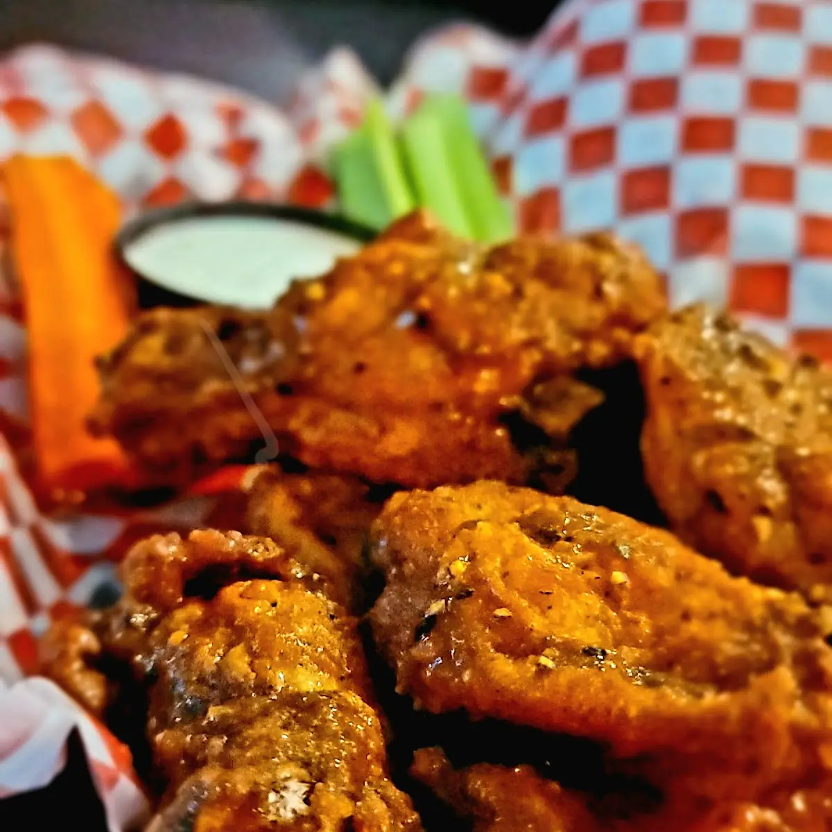 Buffalo Wings & BBQ Wings