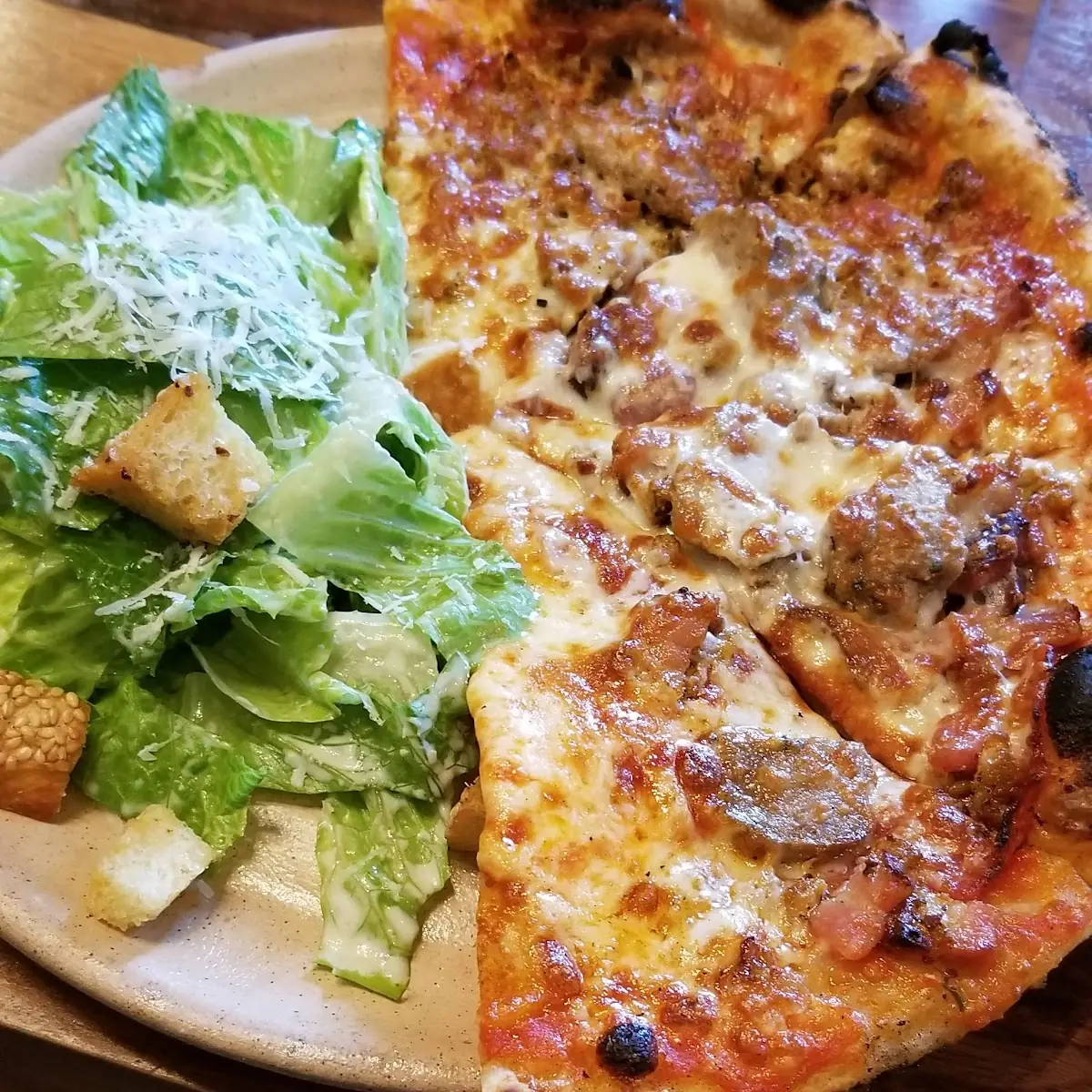 Half-Pizza w Side Salad