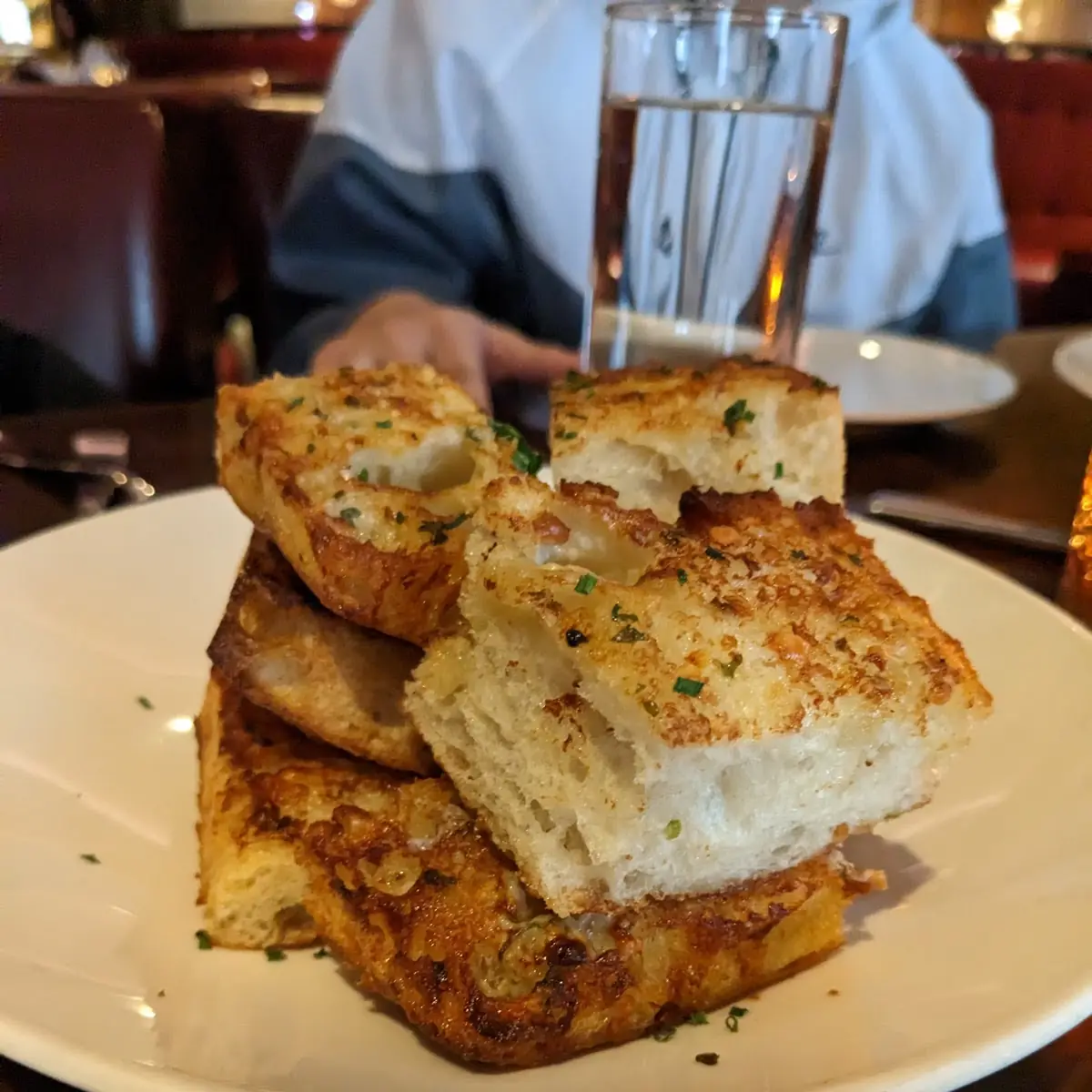 Garlic Bread with Blue Cheese Sauce