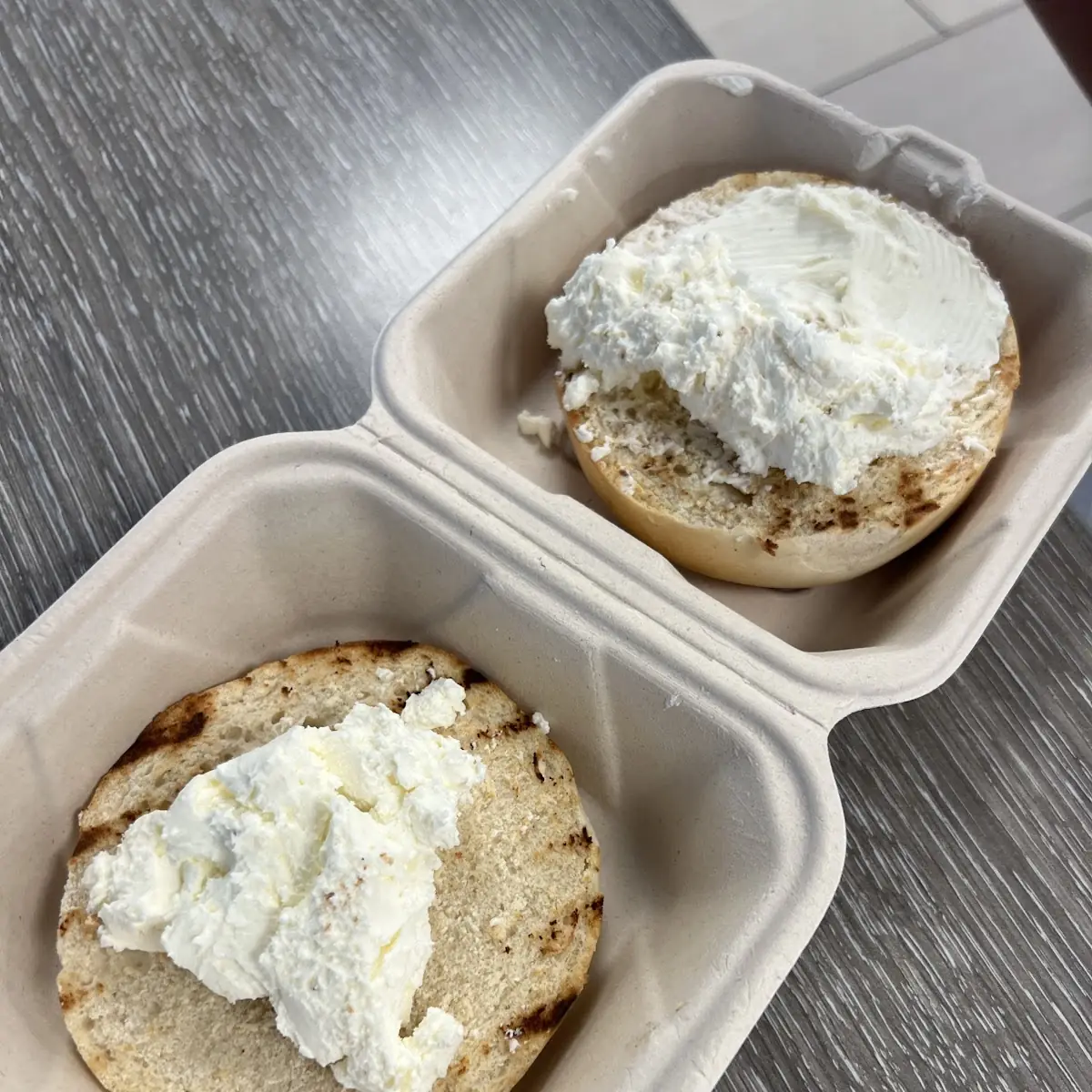 Bagel w Cream Cheese