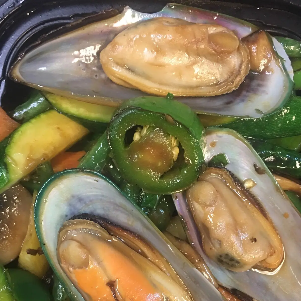 Thai Basil Mussels
