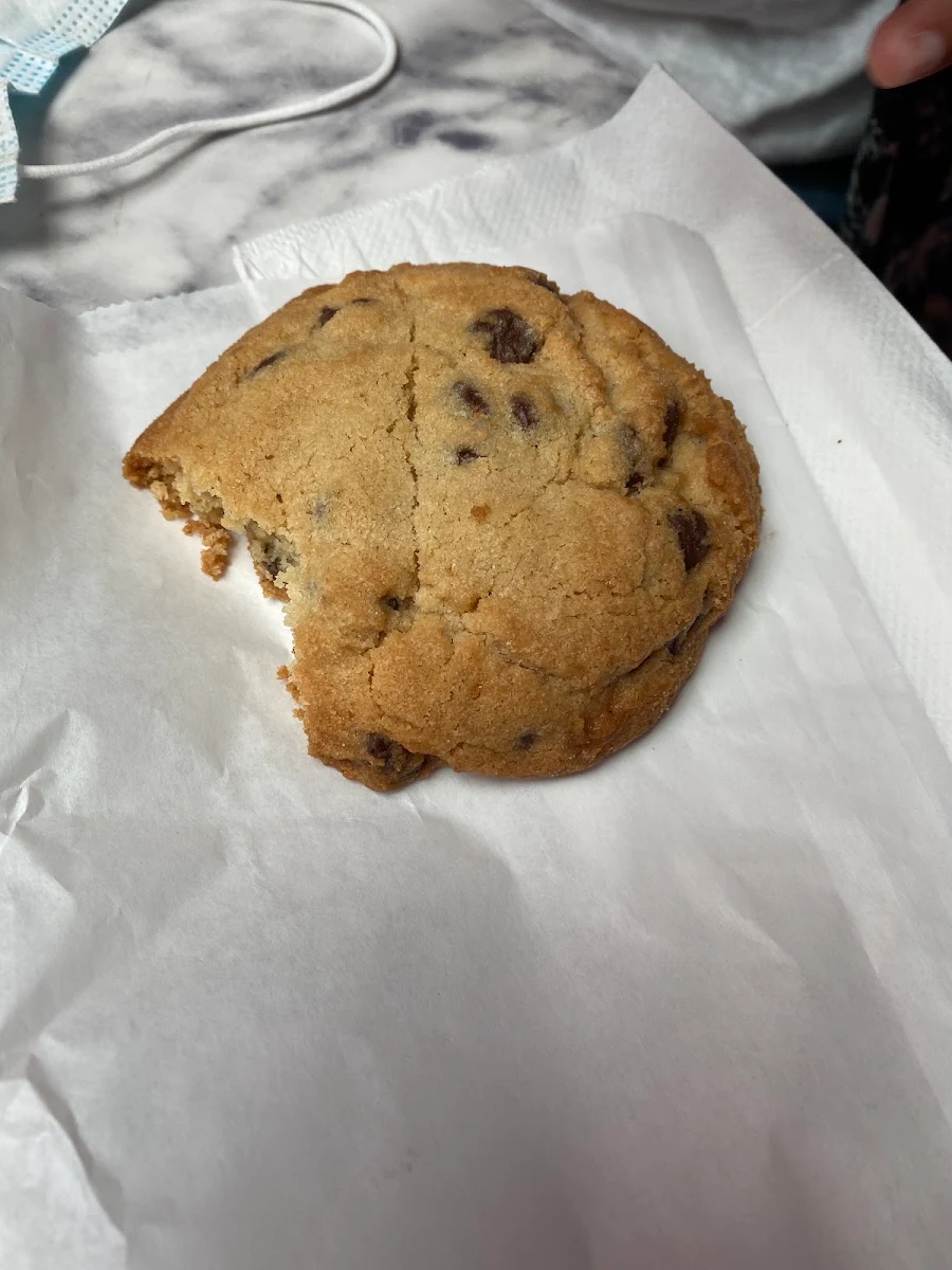 Chocolate Chip Cookie