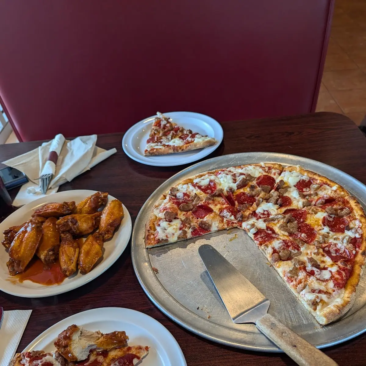 Pepperoni and Sausage Pizza w Hot Wings