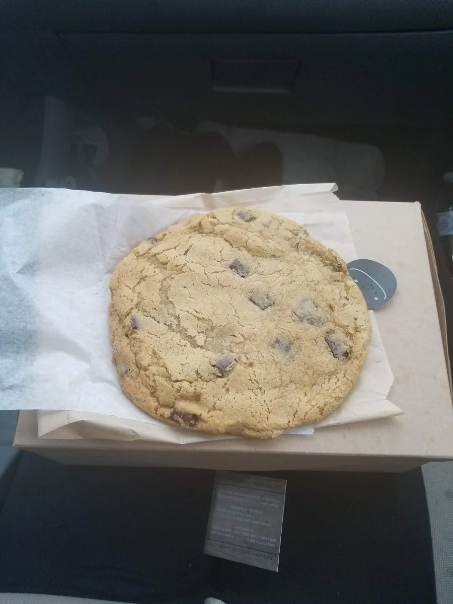 Chocolate Chip Cookie