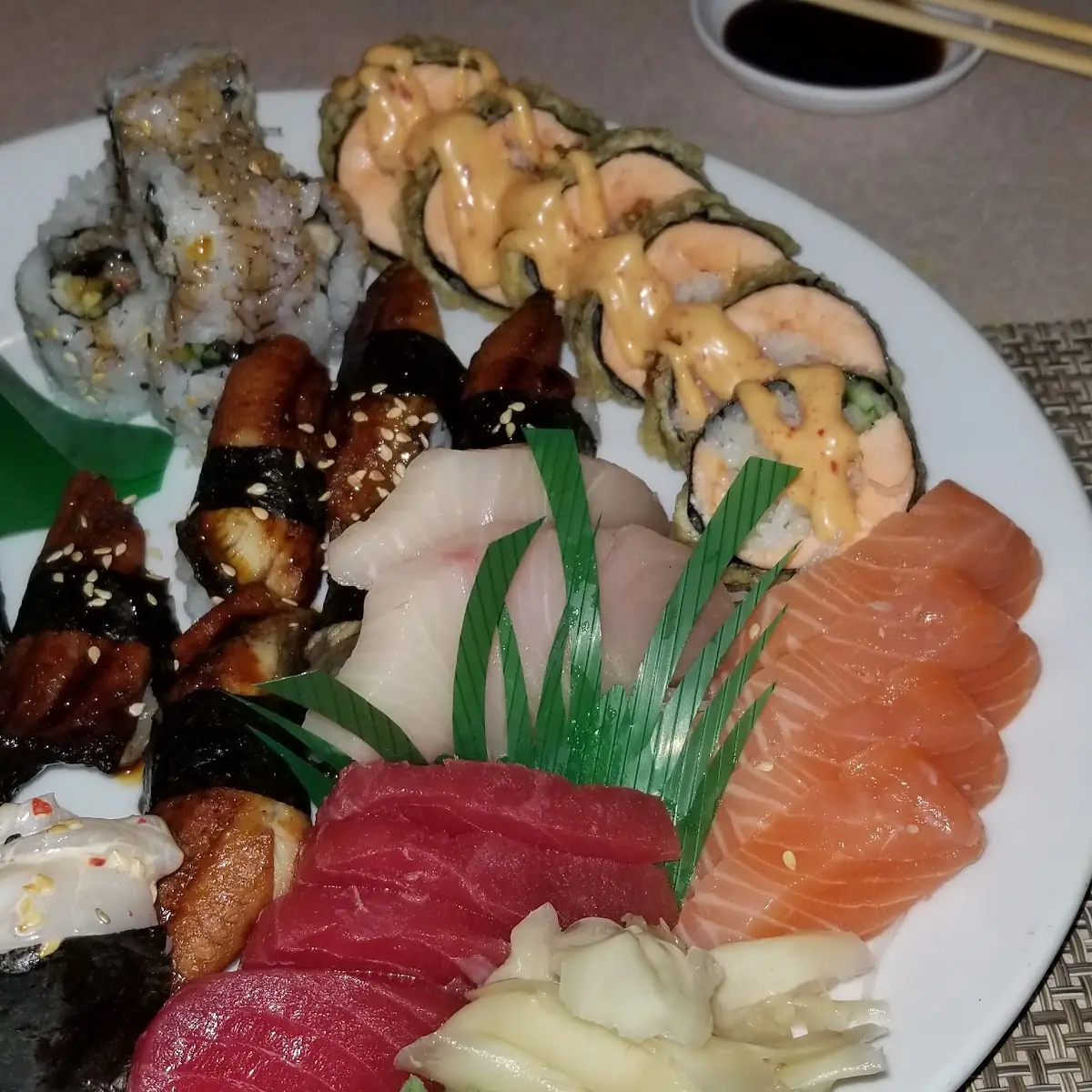 Sushi & Sashimi Combo