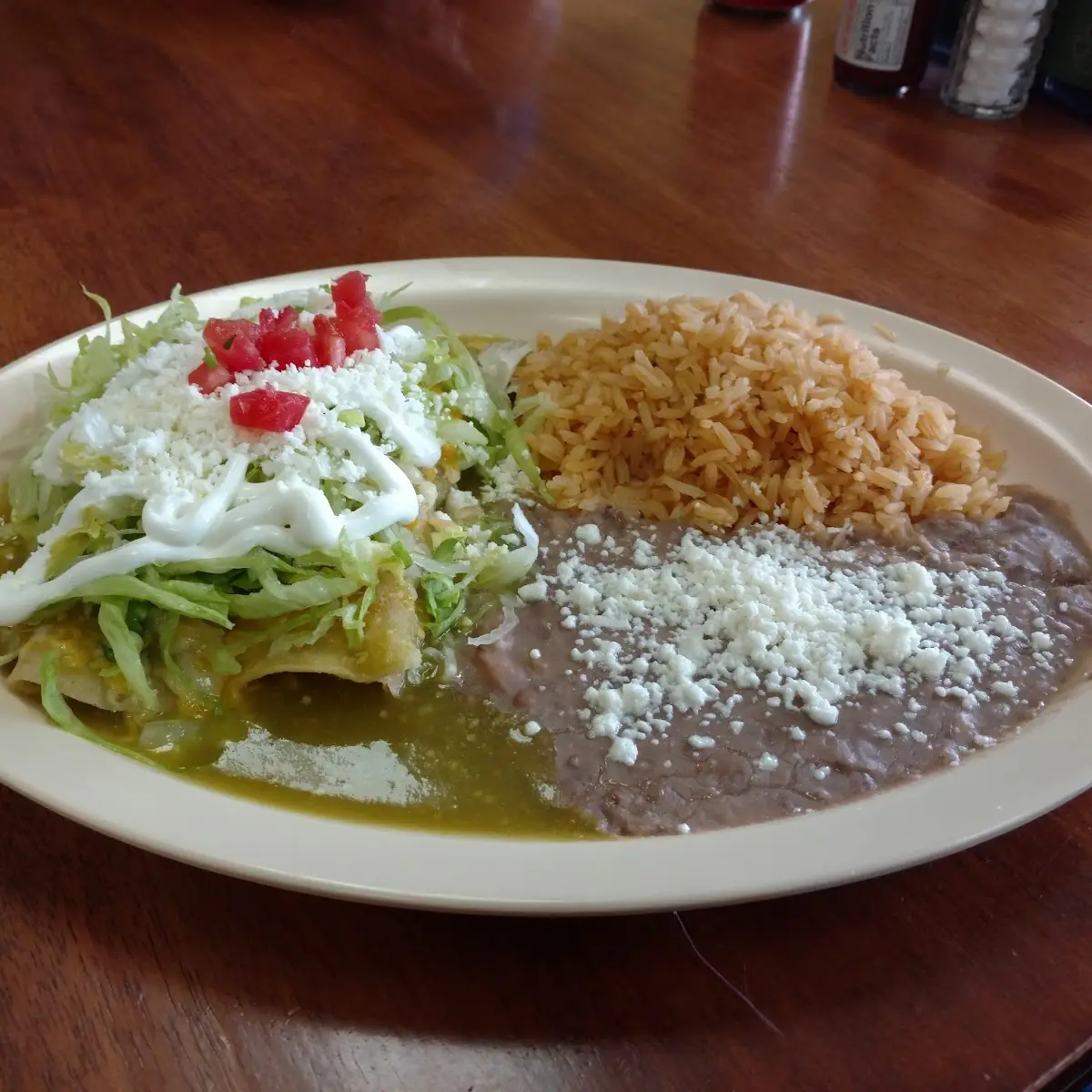Chicken Enchiladas with Green Sauce