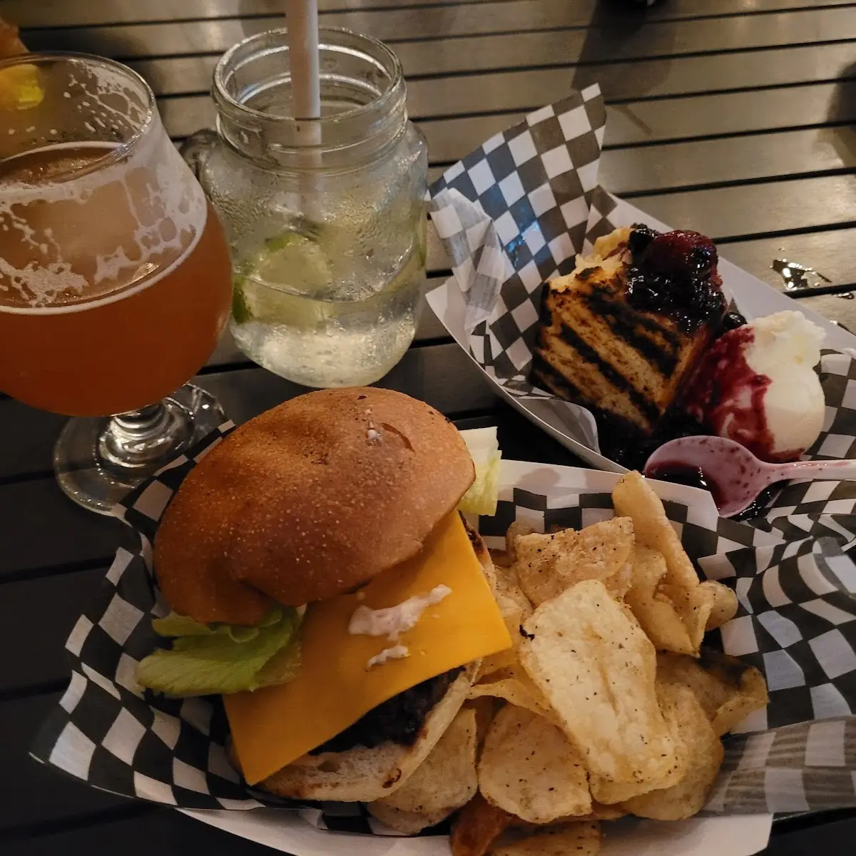 Charlie's Burger Grilled Pound Cake, Char And Chowder