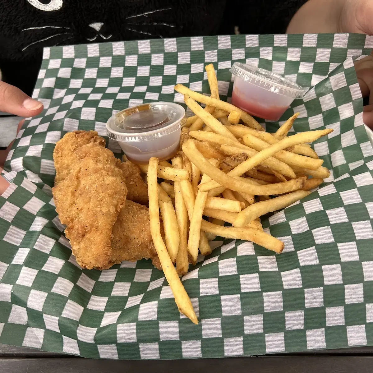 Chicken Fingers and Fries, Char And Chowder