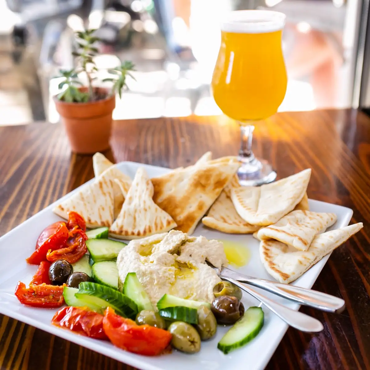 Hummus Plate