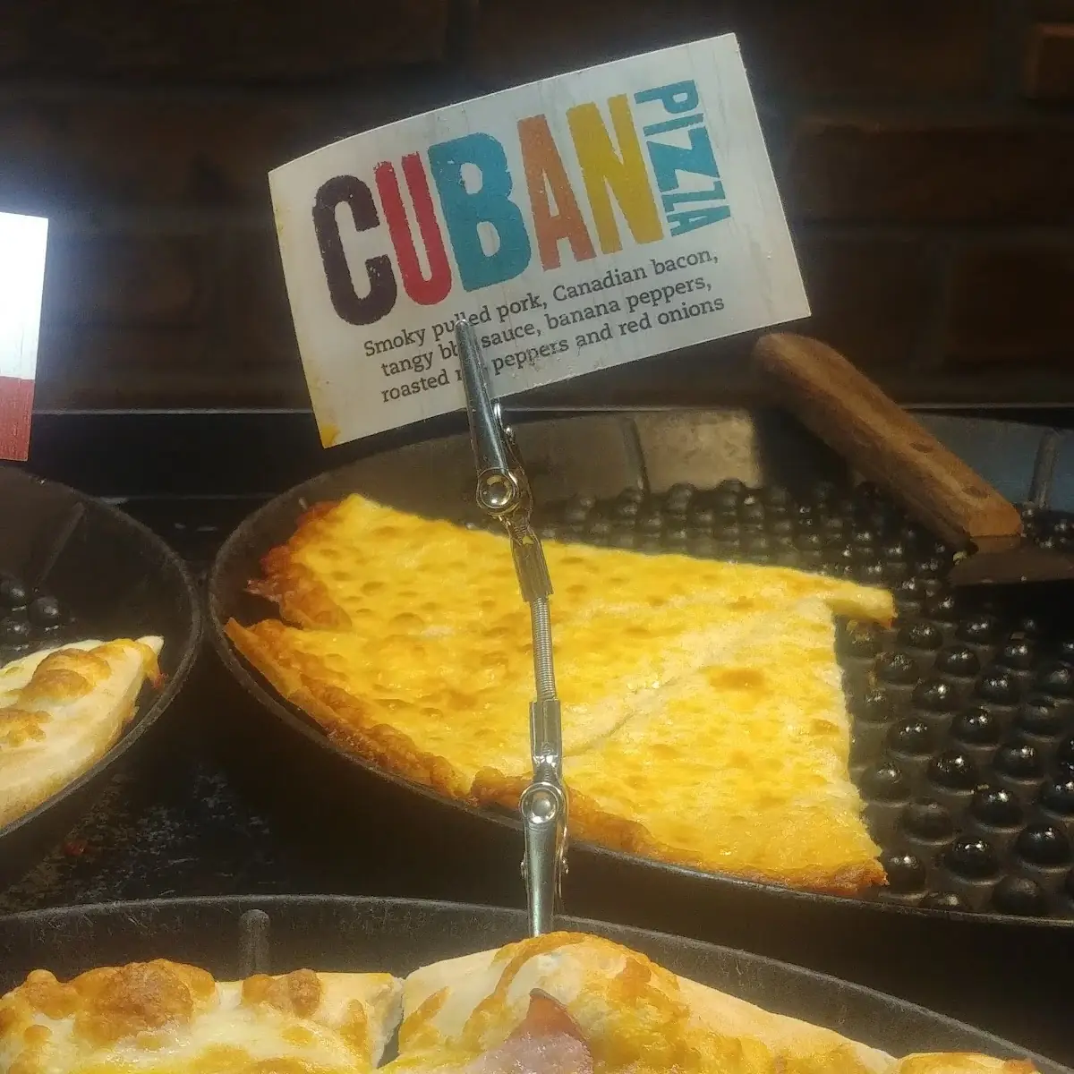 Thin Crust Cheese Garlic Pizza