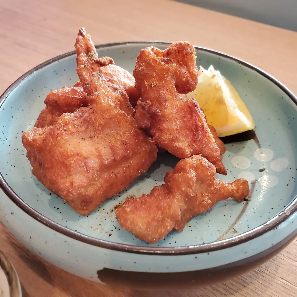 Cantonese-Style Fried Chicken Wings