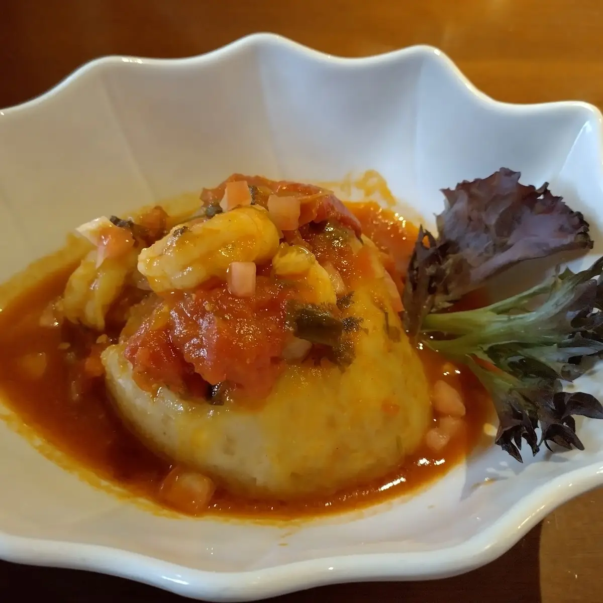 Mofongo De Yuca Con Camarones En Salsa Criolla