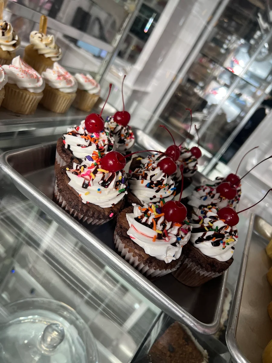 Brownie Sundae Cupcake