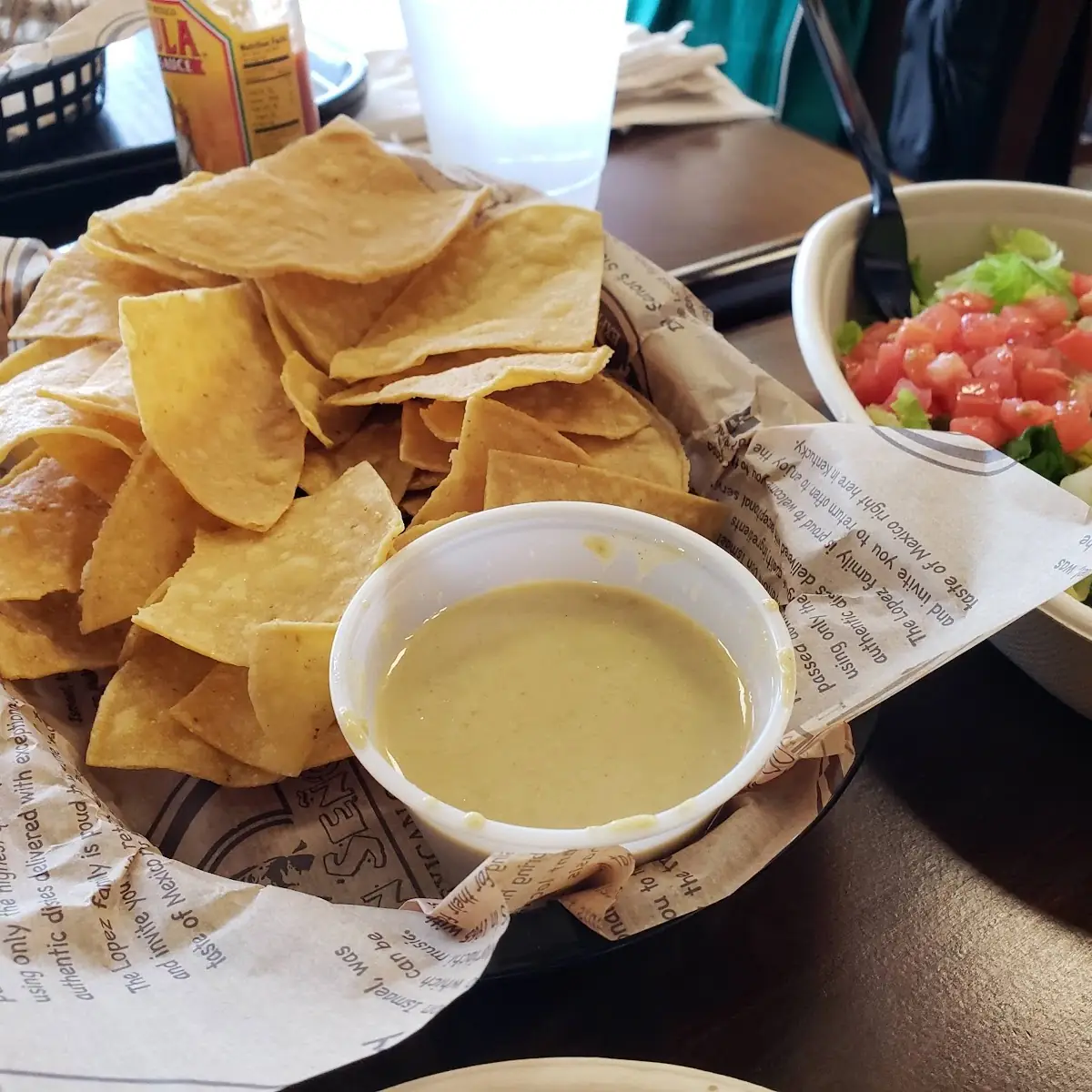 Chips & Queso