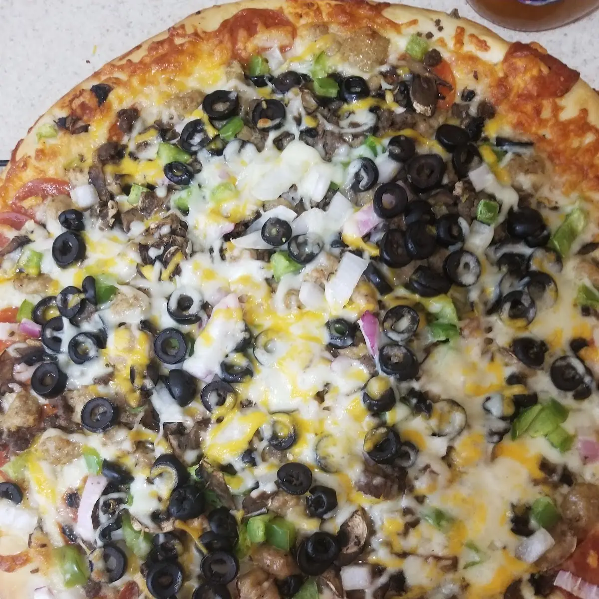 Everything Pizza