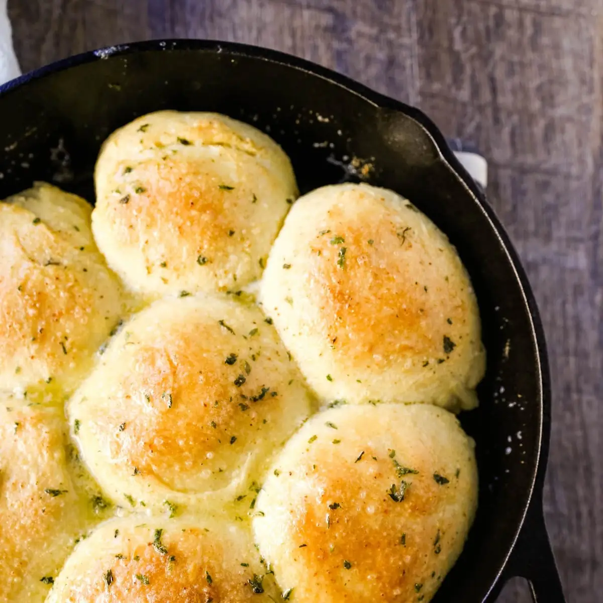 For 6 House Made Garlic Rolls