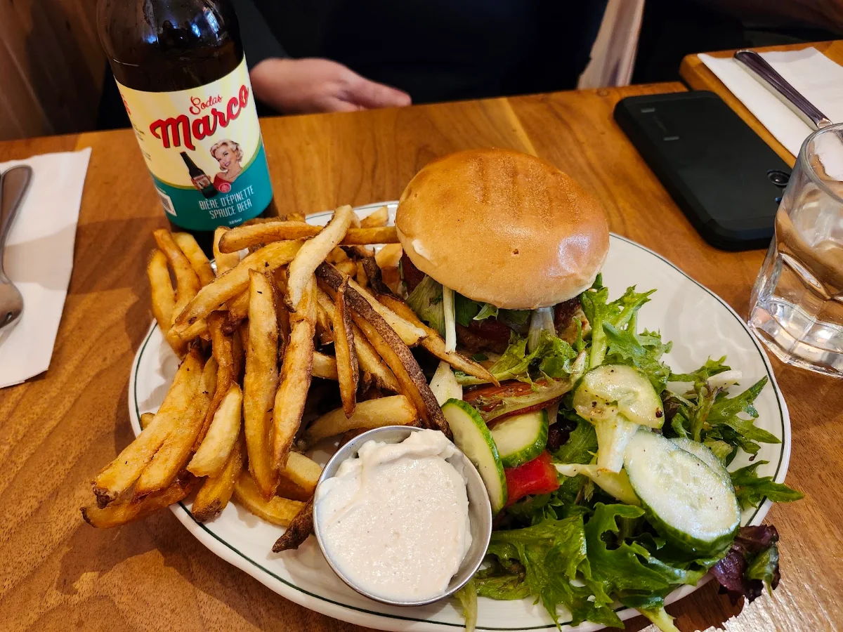 Hamburger, L'Imposteur Resto-Traiteur Flexi-Végé