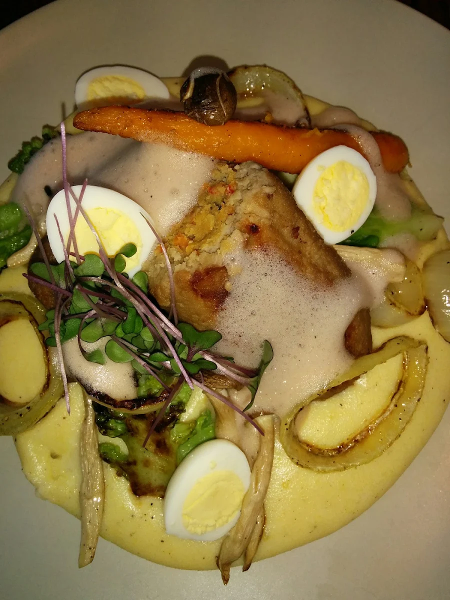 Oeufs de Caille Champignons Polenta Asperges, L'Imposteur Resto-Traiteur Flexi-Végé