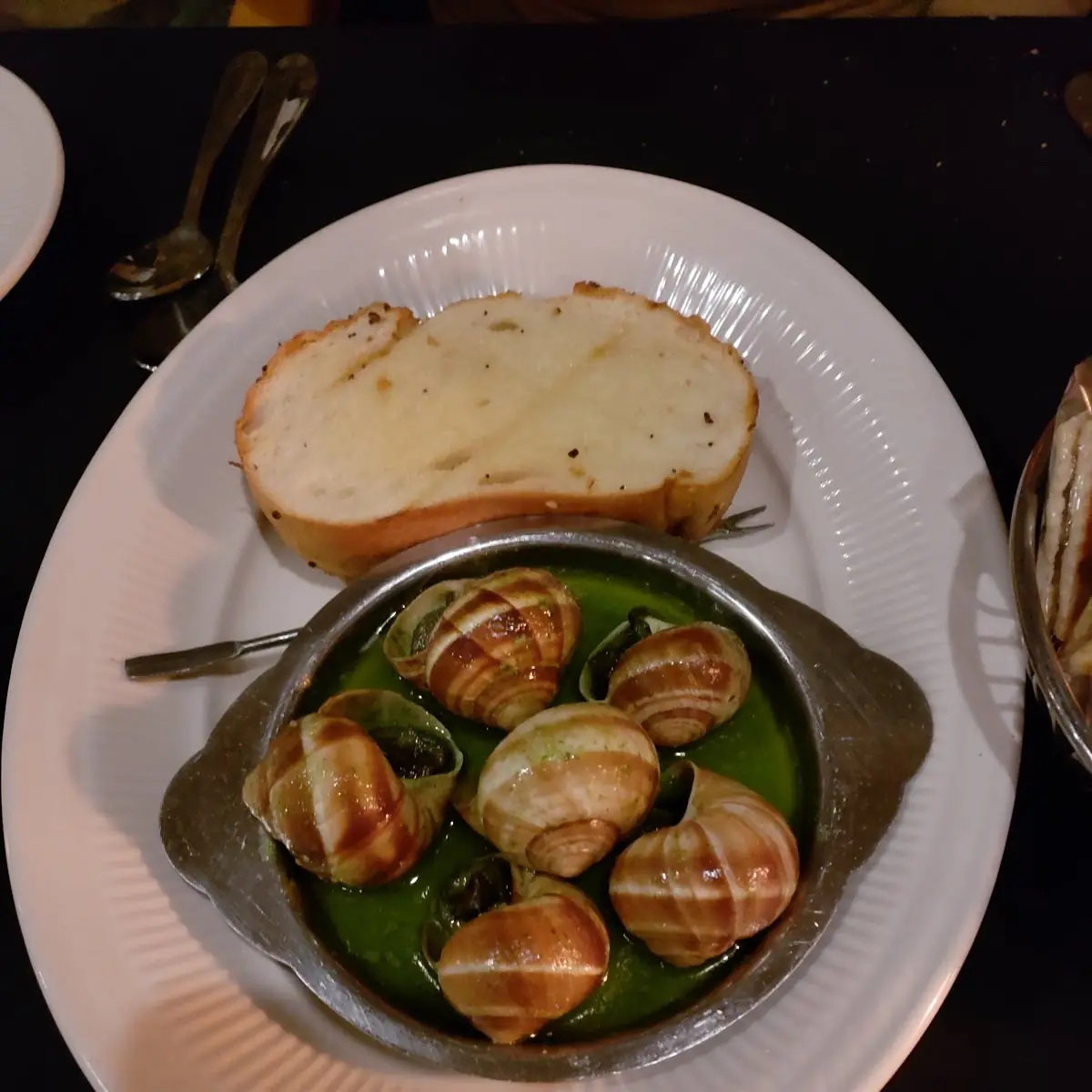 Escargot with Garlic Bread
