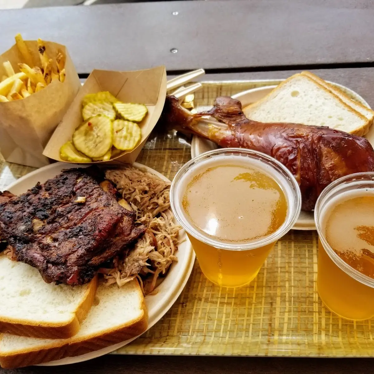 Smoked Turkey Leg and Pulled Pork Plate