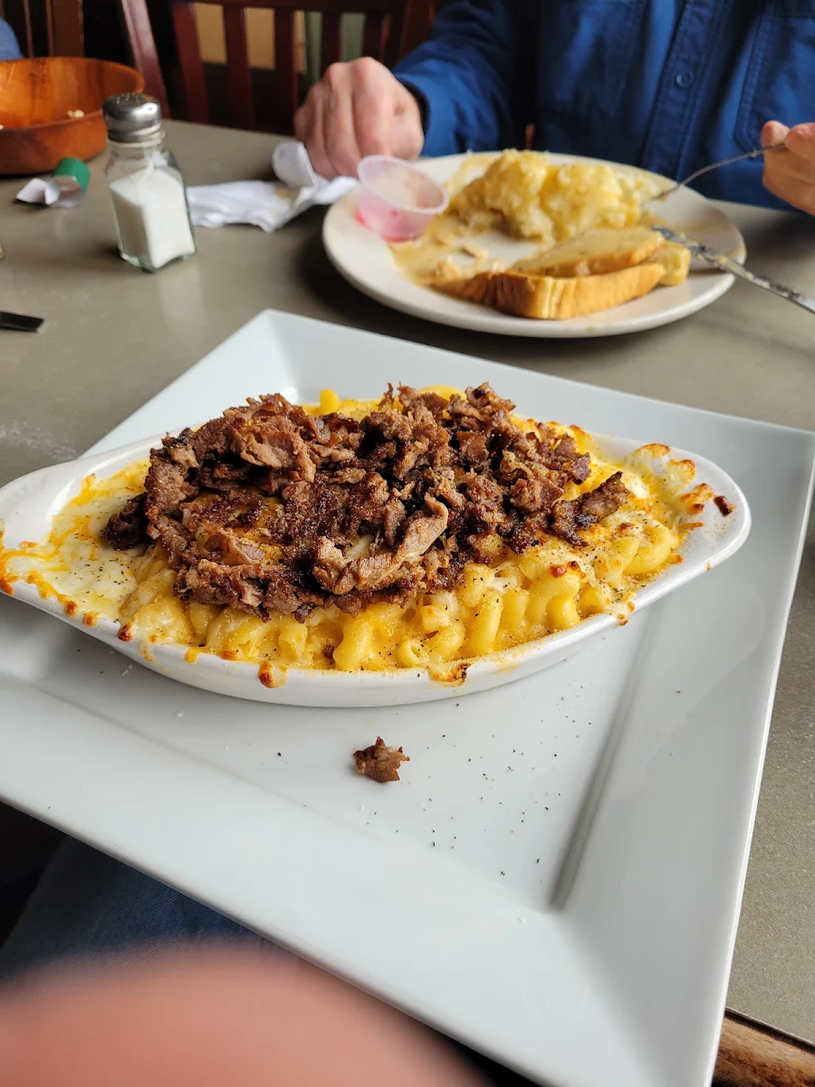 Philly Cheesesteak Mac and Cheese