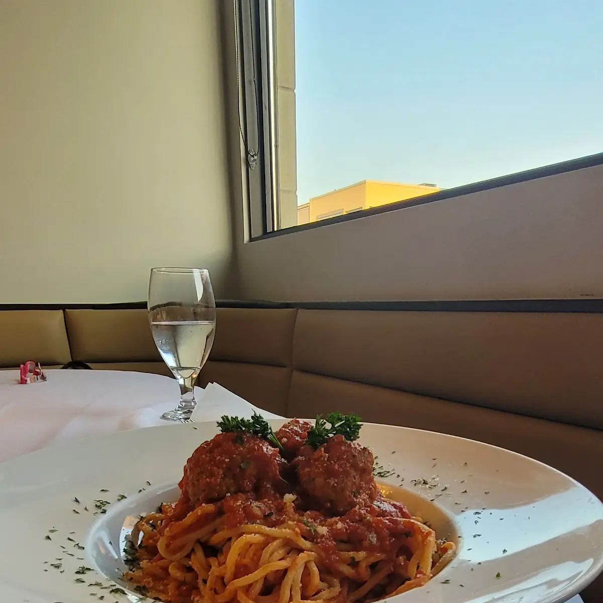 Spaghetti Bolognese, La Contessa Ristorante