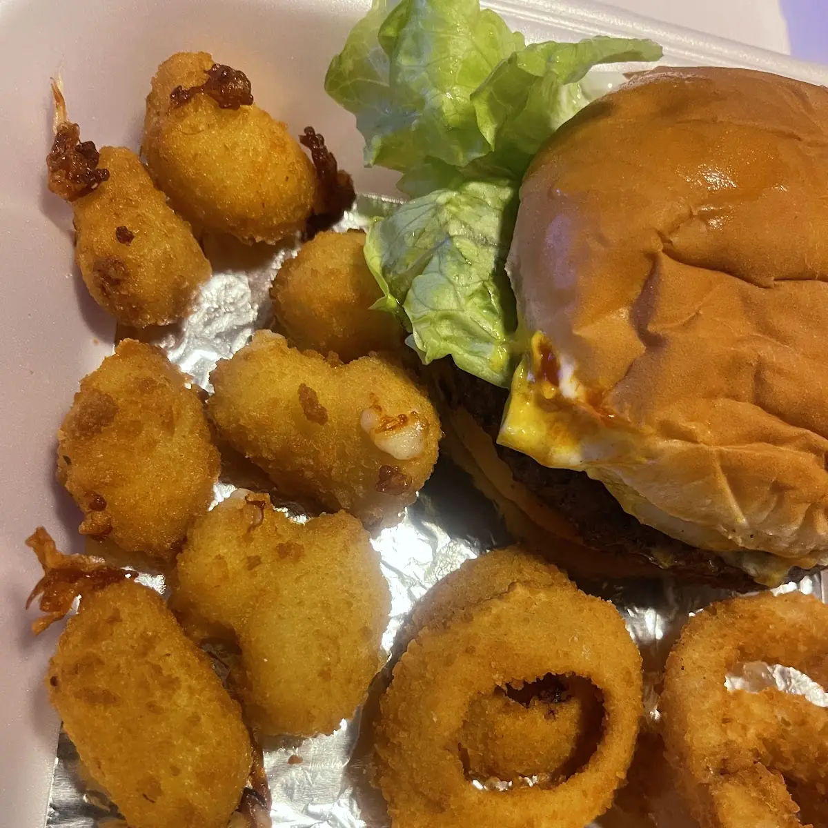 Cheeseburger with Cheese Poppers and Onion Ring