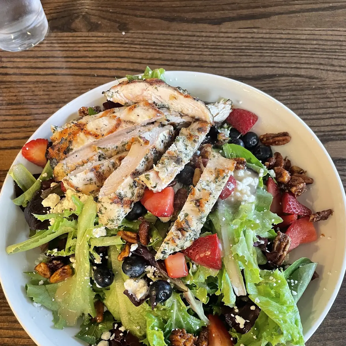 Goat Cheese Salad with Grilled Chicken