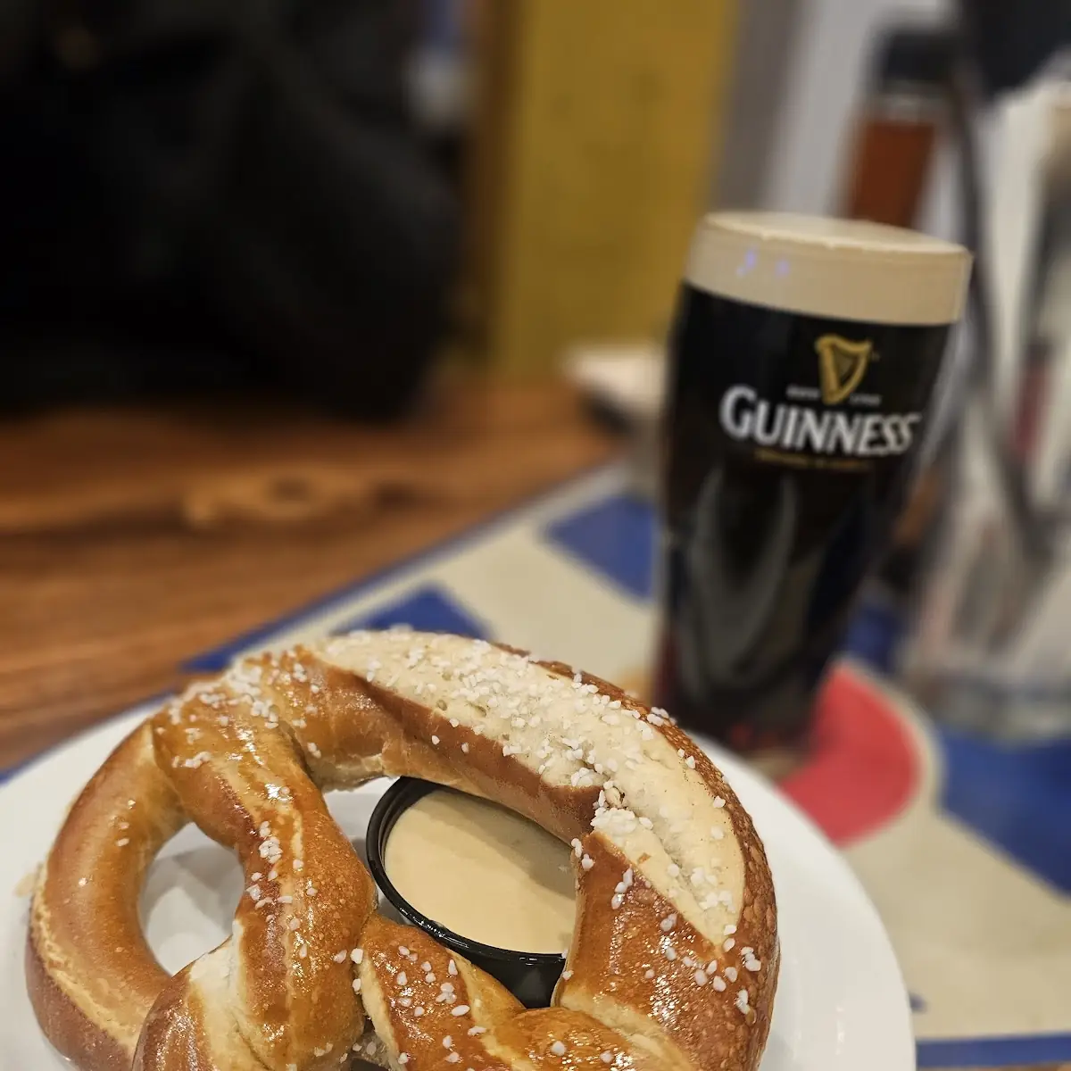 Pretzel with Gouda Cheese Sauce