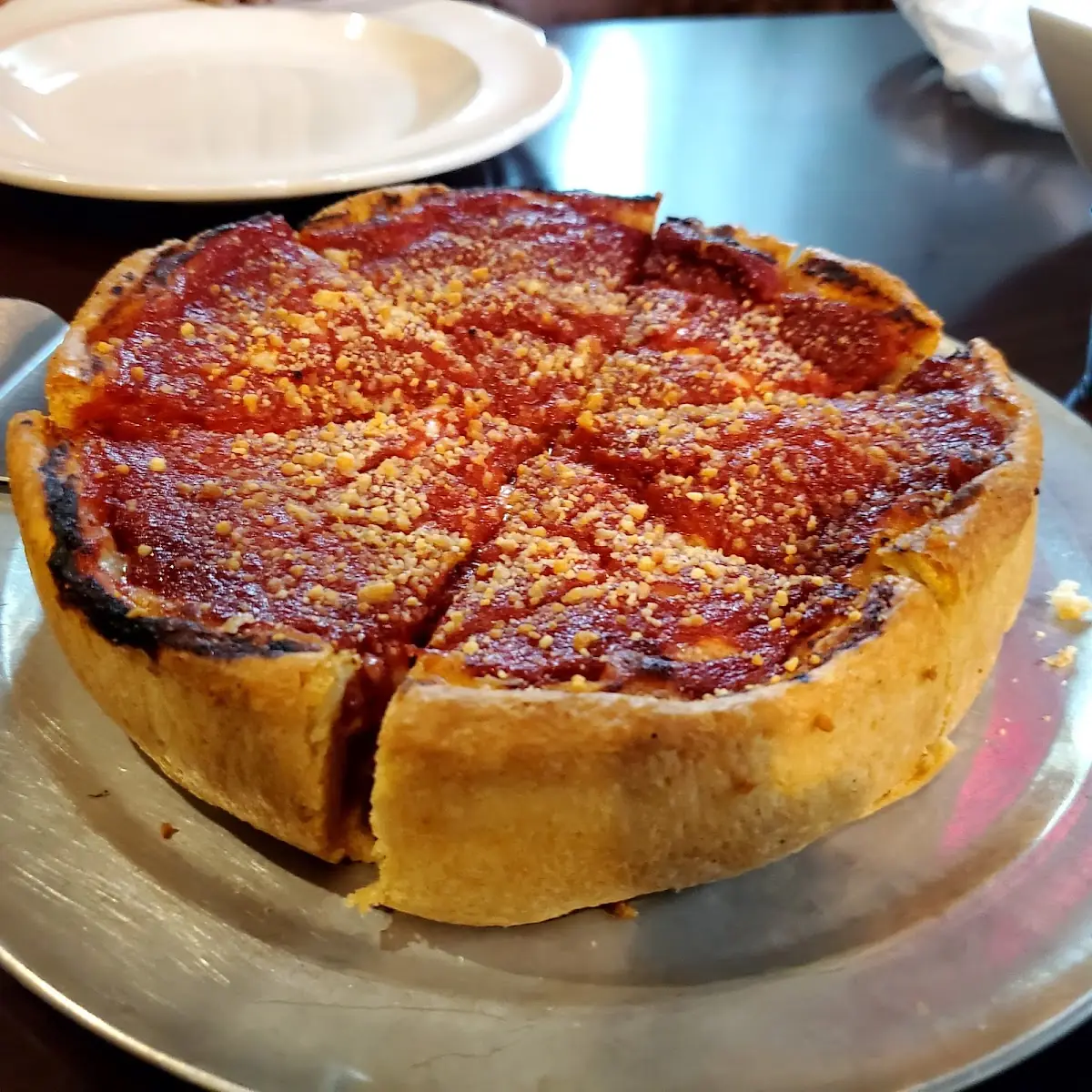 Deep Dish Pizza with Tomato Sauce