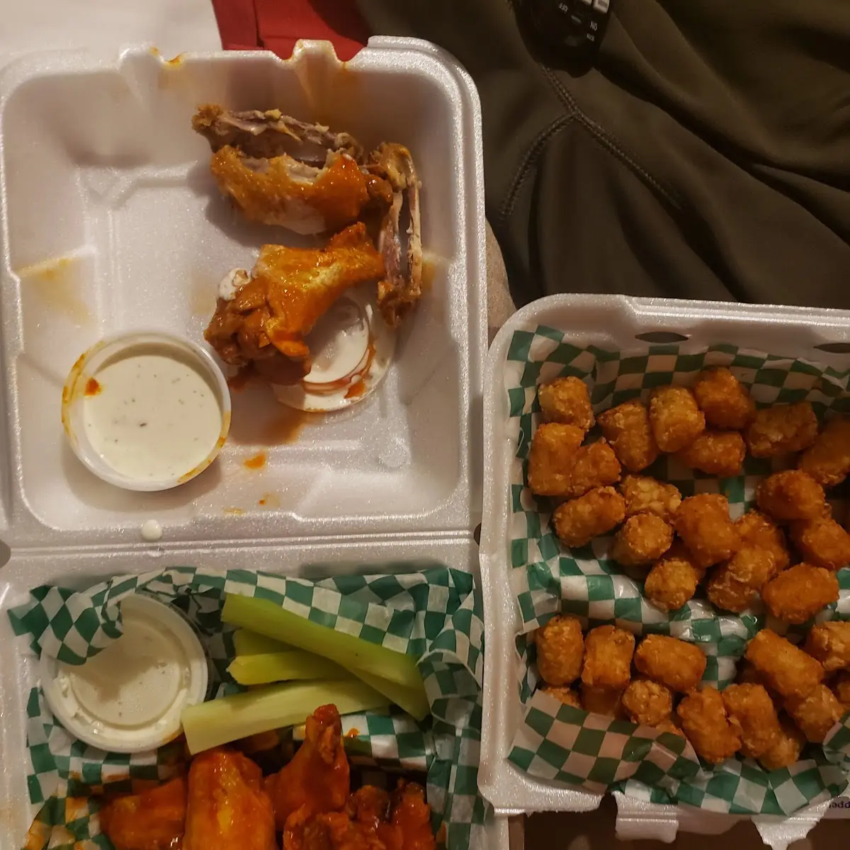 Buffalo Wings and Tots