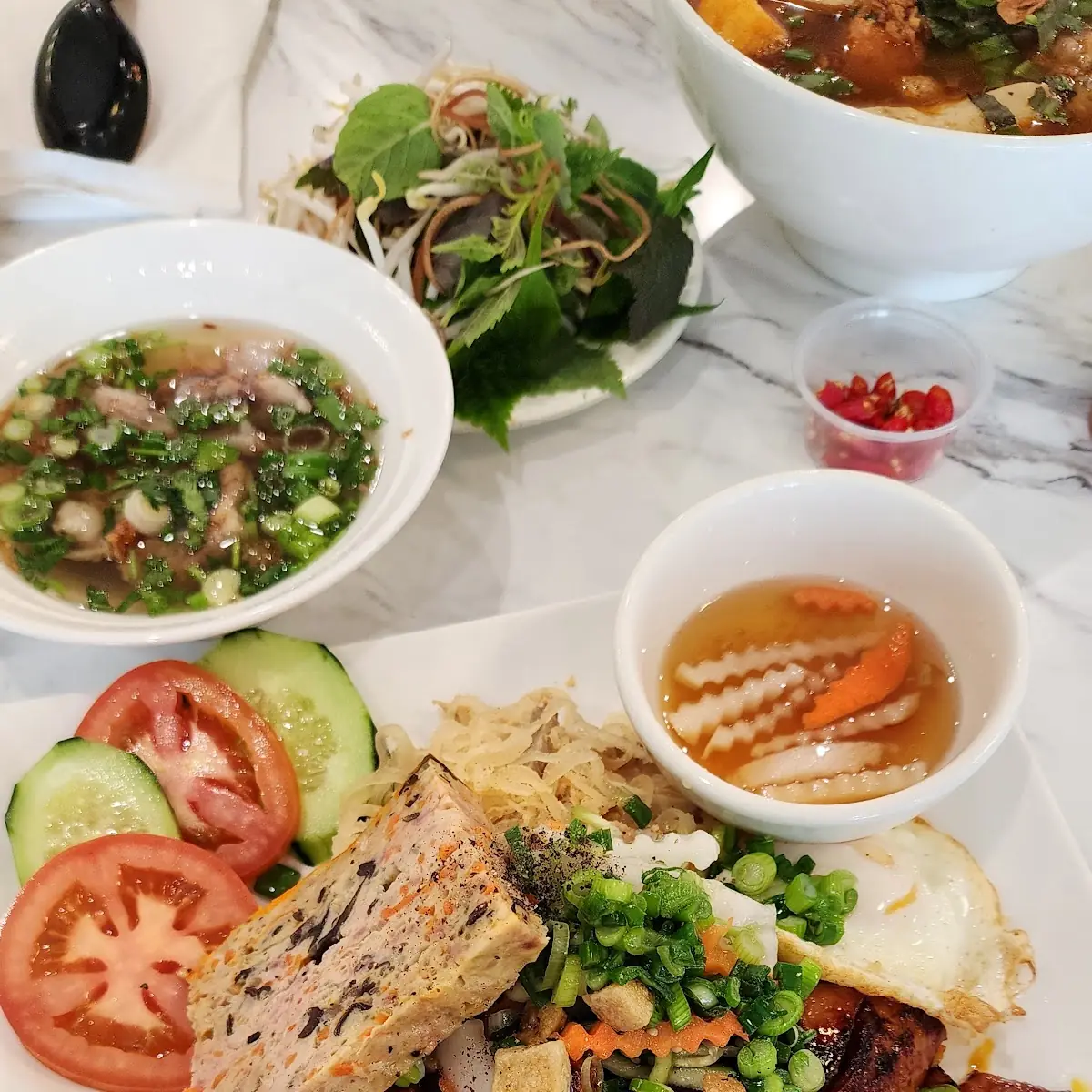 Cơm Tấm Sườn Bì Chả Ốp La