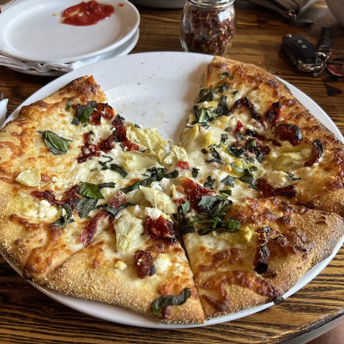 Mediterranean White Pizza