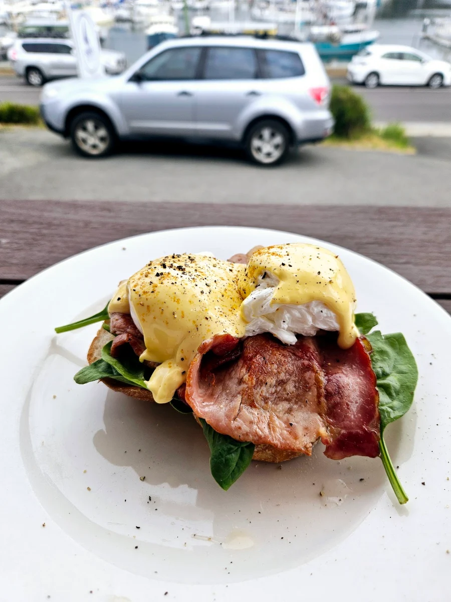 Egg Benny GF V on Request with Your Choice of Ham Bacon Haloumi or Buttered Spinach, Kettering Cafe