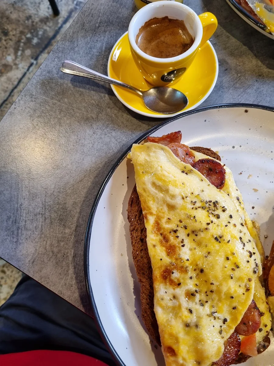 Omelette Your Way, Piccolo Me, 80 Elizabeth St