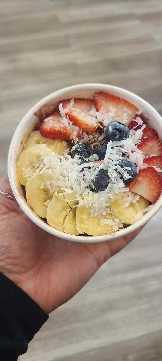Dragon Fruit Acai Bowl