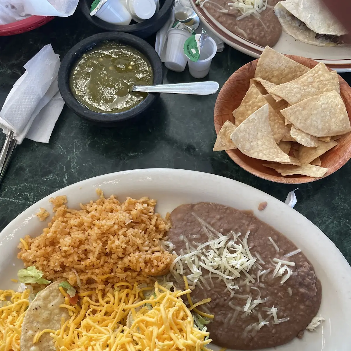 Gordita Plate