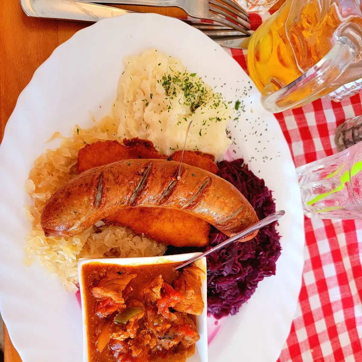 Bratwurst Platter