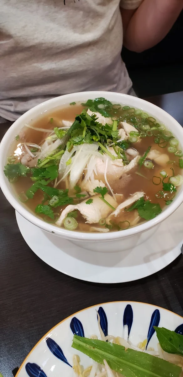 Phở Đặc Biệt, PHO NON LA