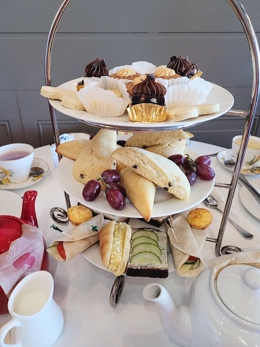 Highlights, Queen of Hearts Tea House