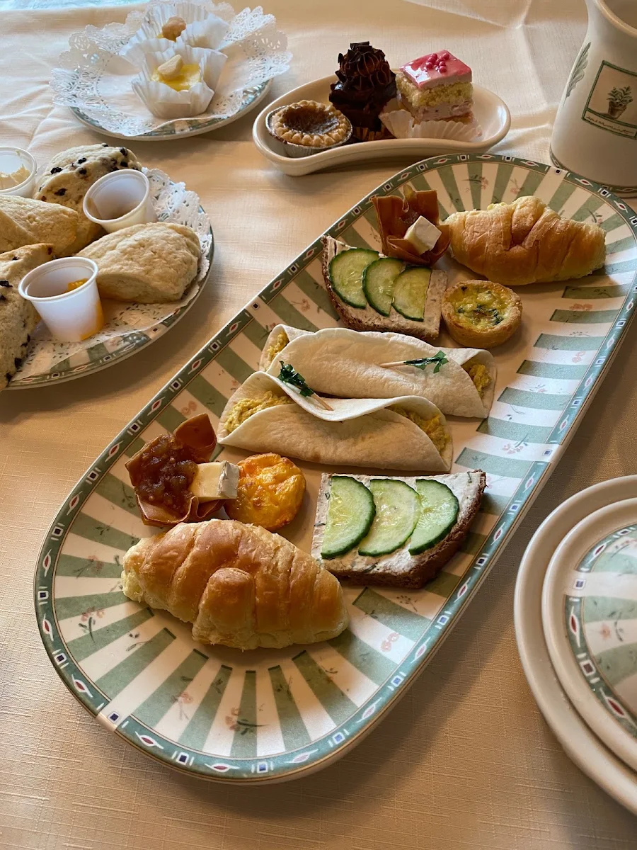 Highlights, Queen of Hearts Tea House