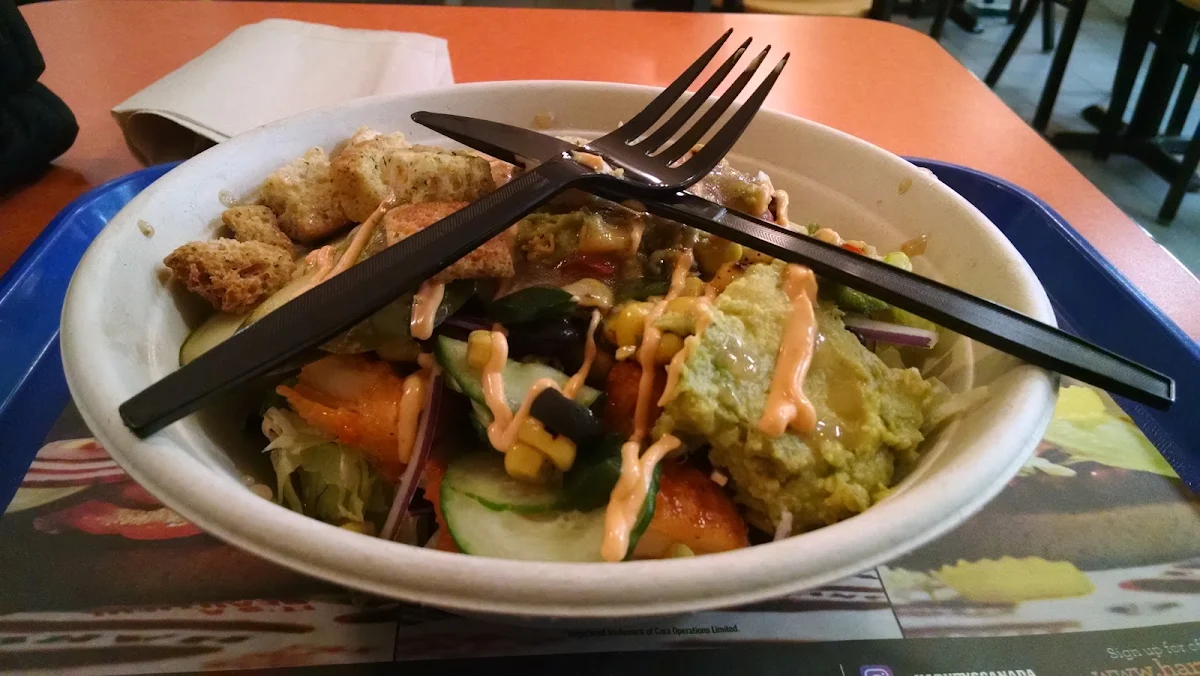 Baffalo Chicken Salad Bowl, Harvey's
