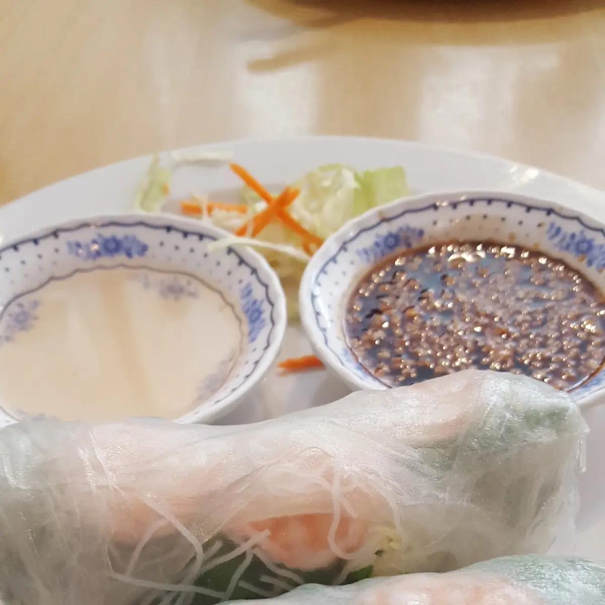 Fresh Spring Rolls with Shrimp