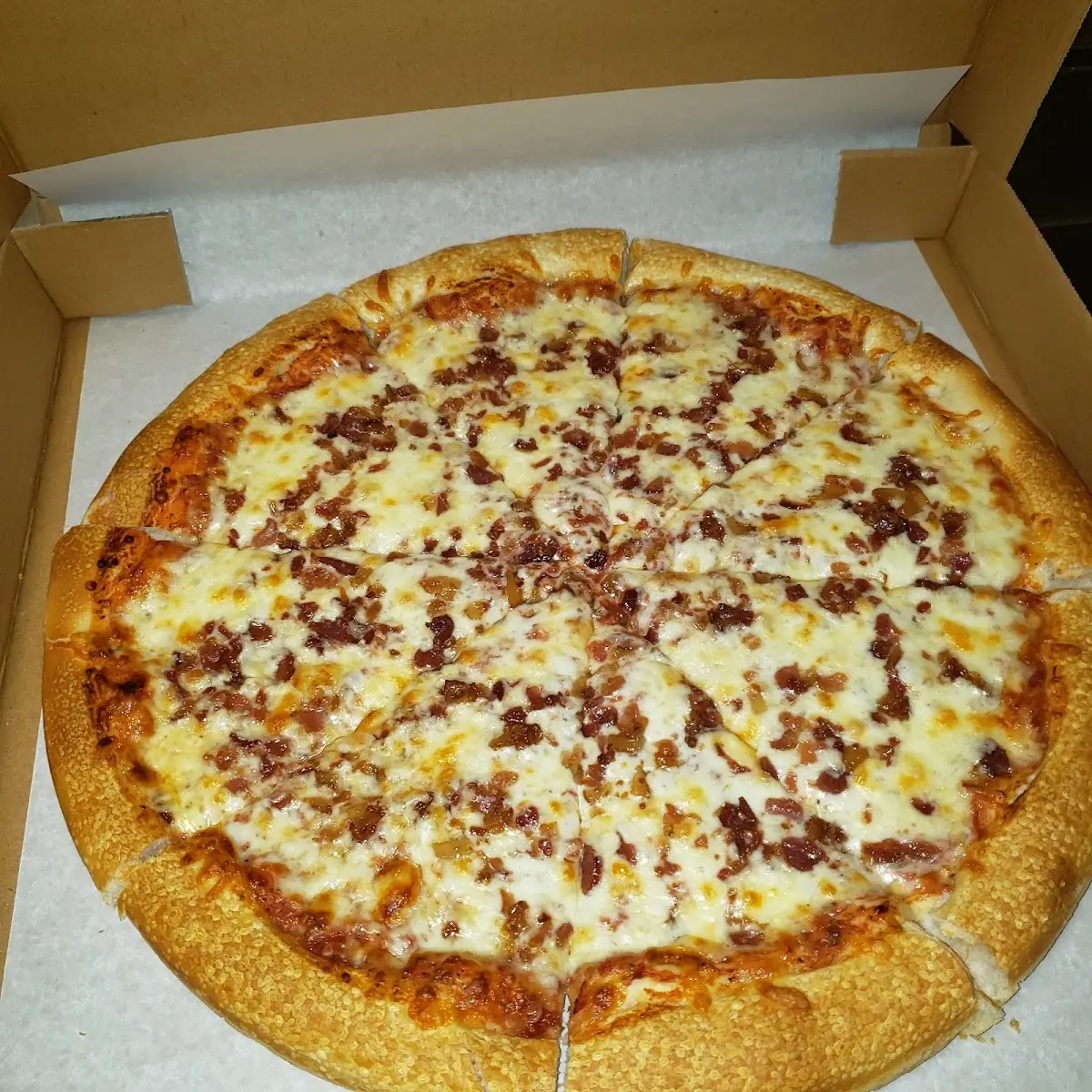 Large Bacon Pizza