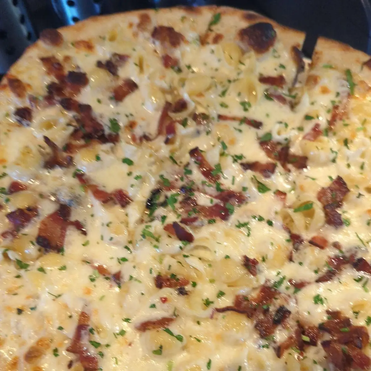 Mac N Cheese Pizza