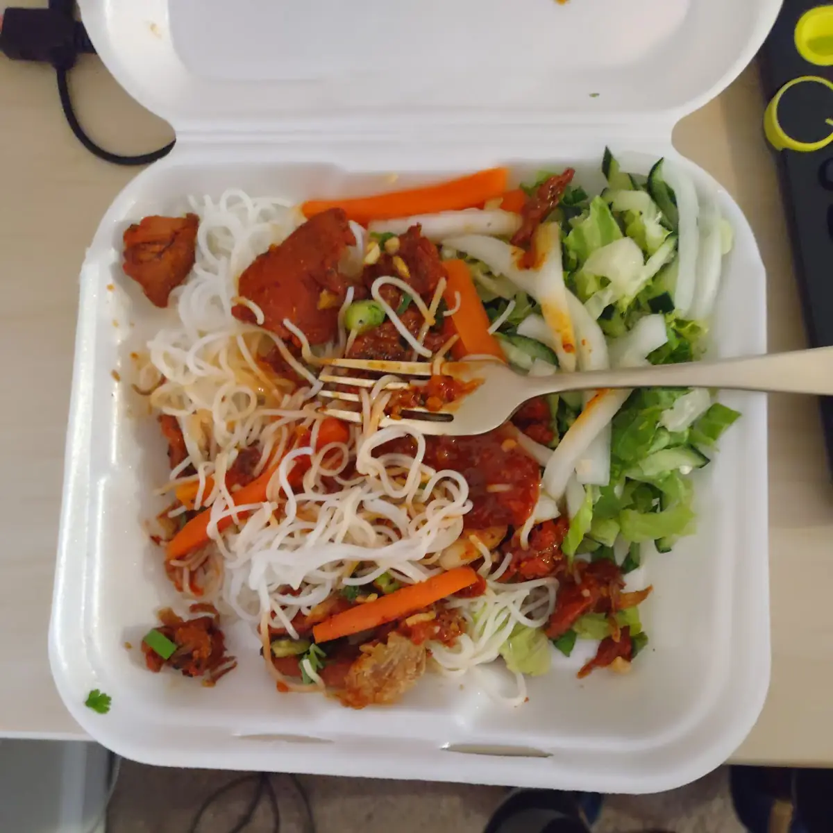V11. Bun Nem Noung/ Grilled Pork Sausage Vermicelli